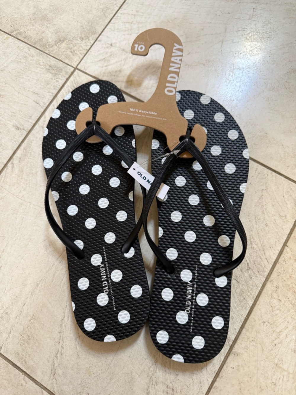 🖤 Old Navy Black Polka Dot Slip-On Sandals – Women’s Size 10 🤍